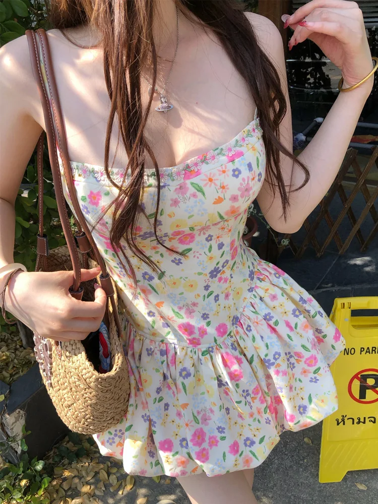 

Sweet dopamine colored sweet printed dress with lace round neck bud skirt for women's flower bud short skirt in summer