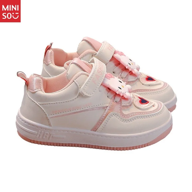 Miniso 2025 أحذية Hello Kitty القماشية ذات الرقبة المنخفضة للفتيات، أحذية رياضية كاجوال مضادة للانزلاق على الموضة المدرسية
