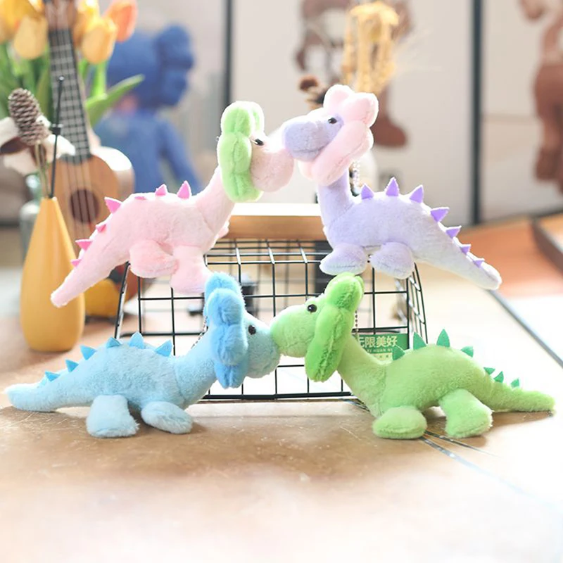 Porte-clés en peluche de petit dinosaure de dessin animé, jouet de beurre, pendentif doux, animaux en peluche, ornement de dinosaure, cadeau d'anniversaire