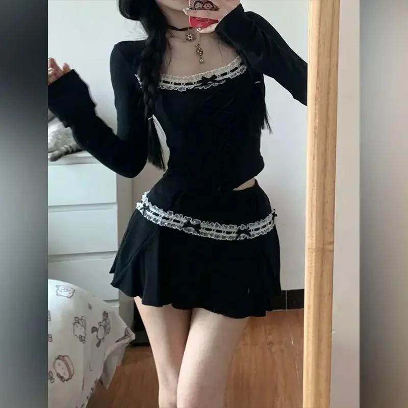 

Sweet Hot Girl College Style Suit Women's Autumn U-neck Strap Long-sleeved T-shirt Patchwork Lace Pleated Skirt Two-piece Set
