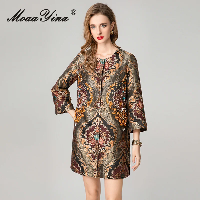 معطف MoaaYina لخريف وشتاء 2025 للسيدات جديد عصري برقبة دائرية وأكمام طويلة من قماش الجاكار وخرز للأظافر سترة واقية من الرياح #1