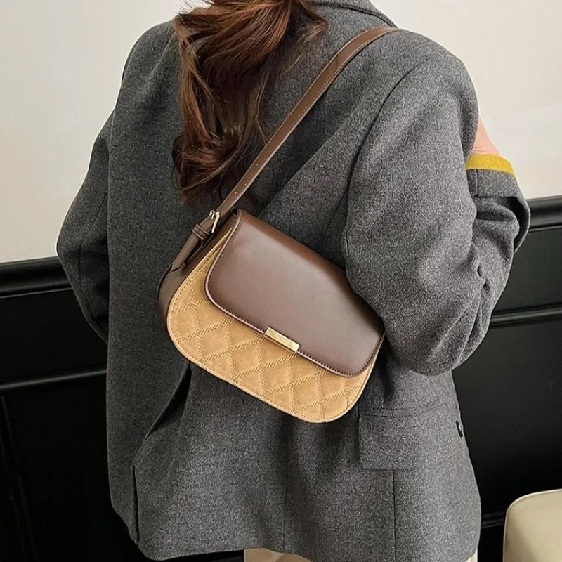 

Ретро богемная сумка в форме полумесяца с геометрическим рисунком в стиле пэчворк на одно плечо для поездок на работу в кампусном стиле, элегантная модная