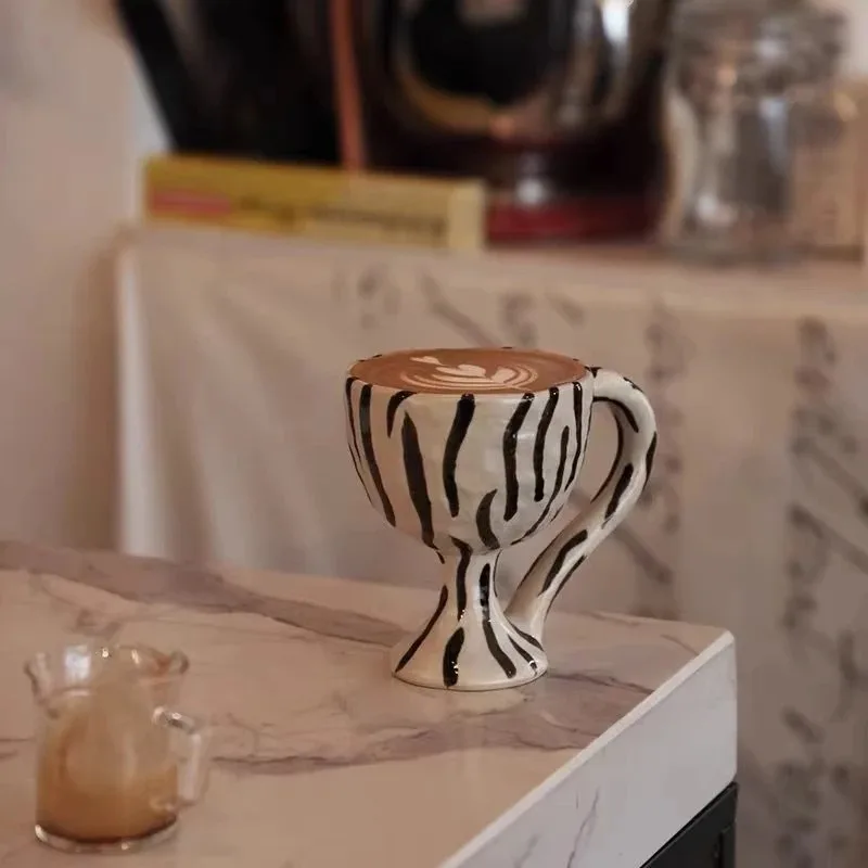 Korean Style Leopard Print Ceramic Coffee Mug Funny Hand Pinch Mark Striped Decorative Milk Cup for Breakfast Gift Idea