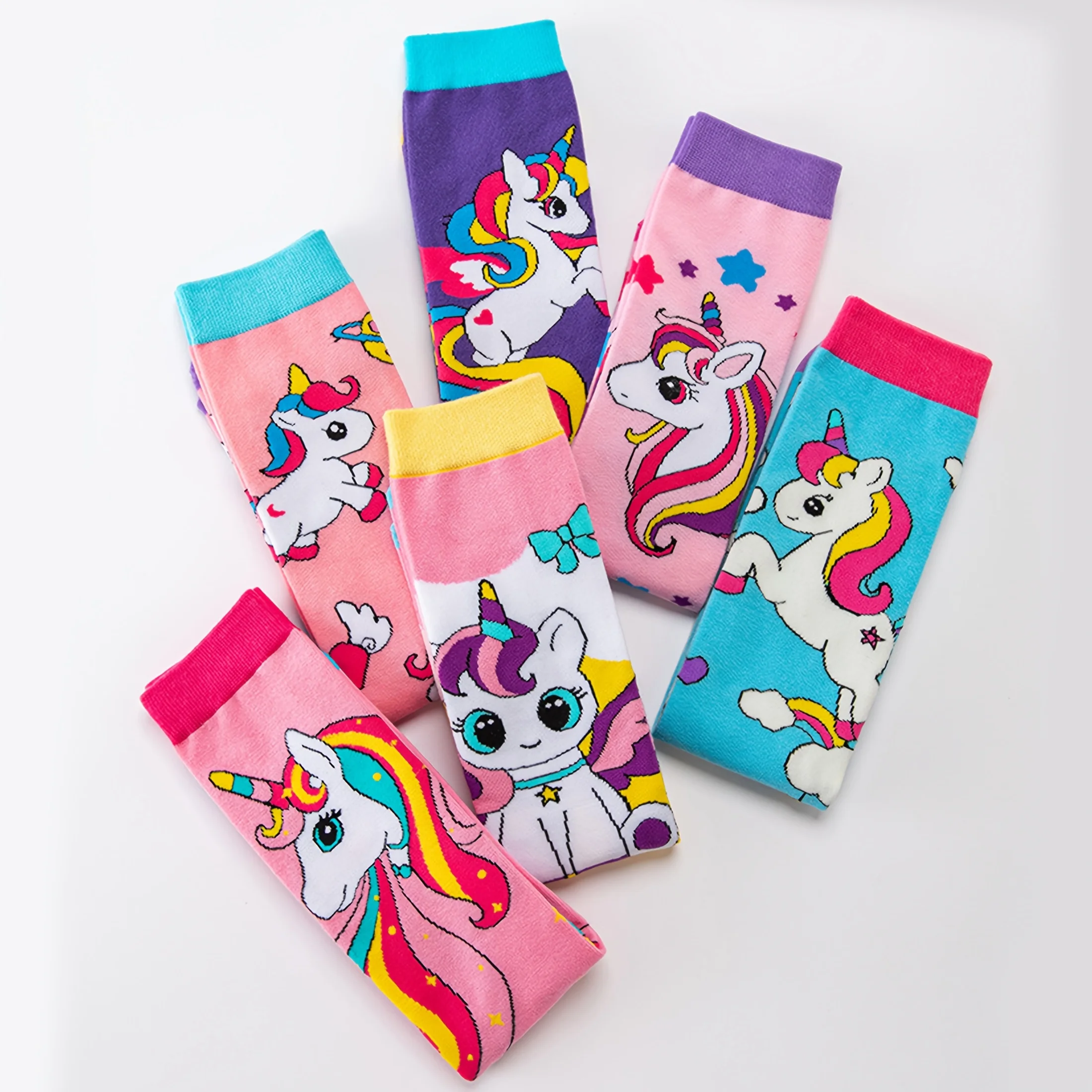 2 Pairs of Randomly Mixed Color Girls' Rainbow Heart Cute Unicorn Knee-High Socks, Soft and Comfortable Over-The-Knee Socks for Girls, Suitable for Casual Daily Life