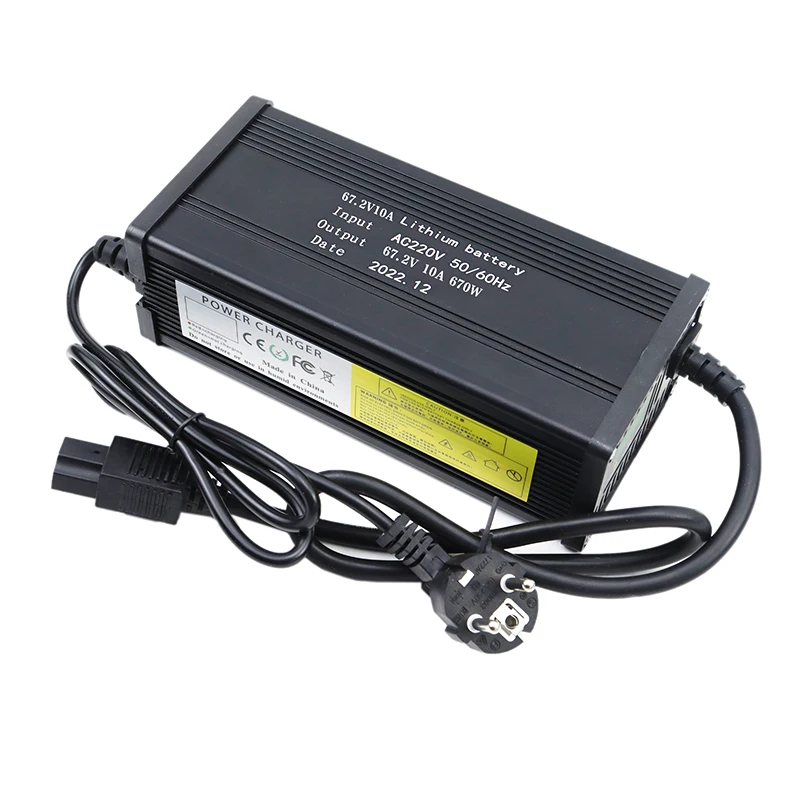 Nowa ładowarka litowa 54,6 V 67,2 V 84 V 10 A z aluminiową obudową i wyświetlaczem LCD do akumulatorów litowo-jonowych 13S 16S 20S 48V 60V 72V