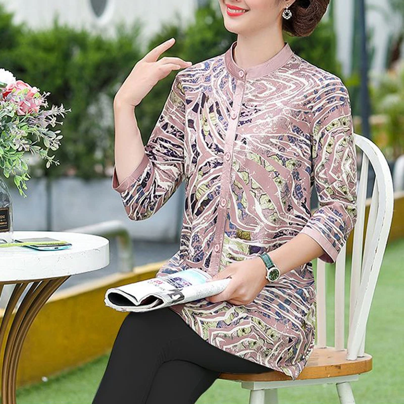 Summer Middle Aged Women Clothes Vintage Fashion Print Button Up Shirt Elegant O Neck 3/4 Sleeve Blouse Ladies Tunic Tops Blusas