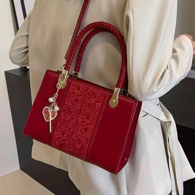 Red Chinese Style Embroidered Bag For Women 2024 New High-Quality Fashion Travel Wedding Single Shoulder Crossbody Bride Handbag