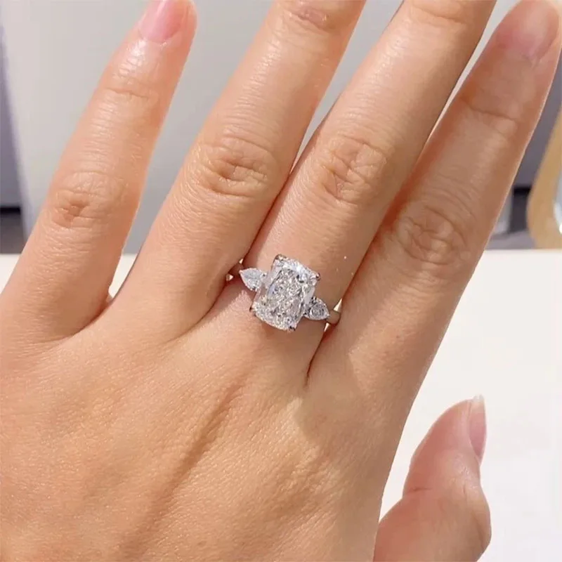 

Кольцо с вытянутым бриллиантом огранки «кушон» 4 карата, выращенным в лаборатории, цвета EF, чистоты VS-VVS, из цельной платины 950 пробы, для женщин.