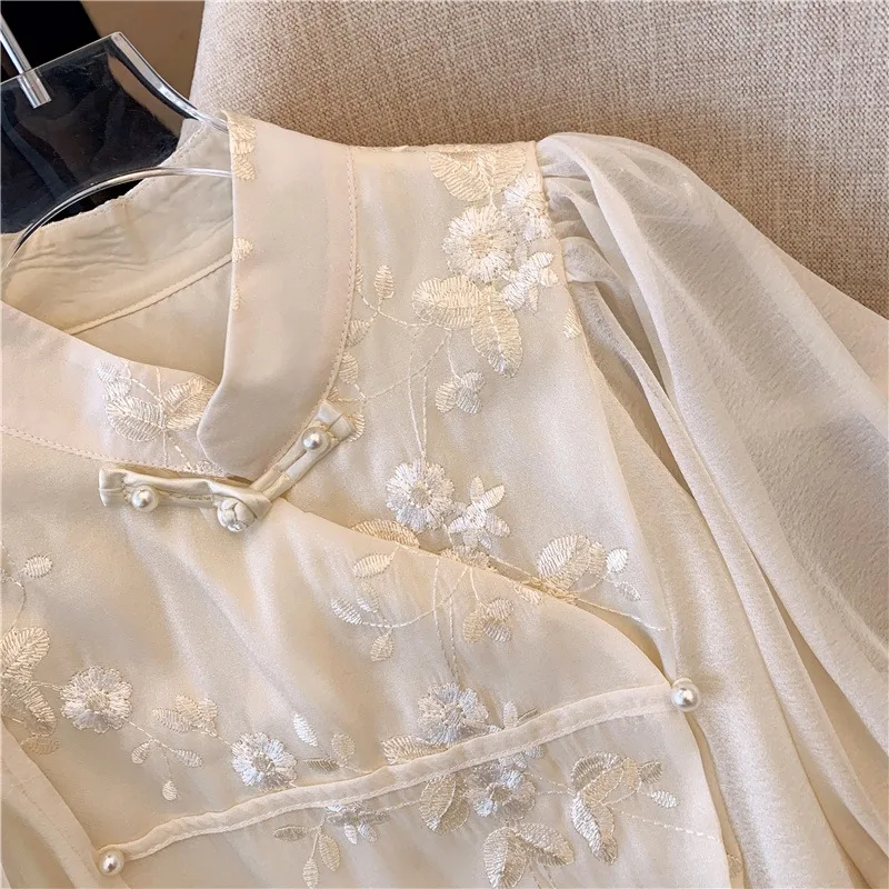 Chiffon Women\'s Shirts Embroidery Chinese Style Blouses Summer Fashion Clothing Loose Short Sleeve Women Tops