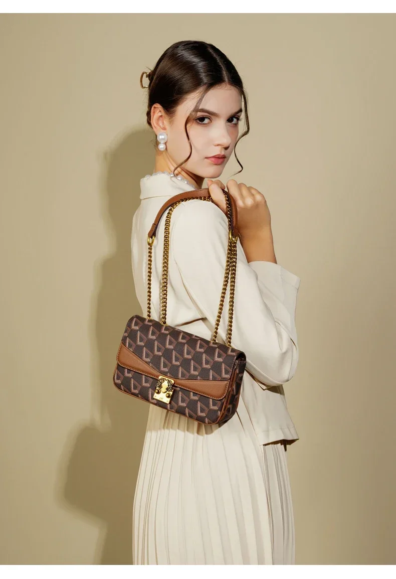 

Designer bag France LMK2024 new autumn and winter fashion chain small square bag light luxury shoulder messenger bag