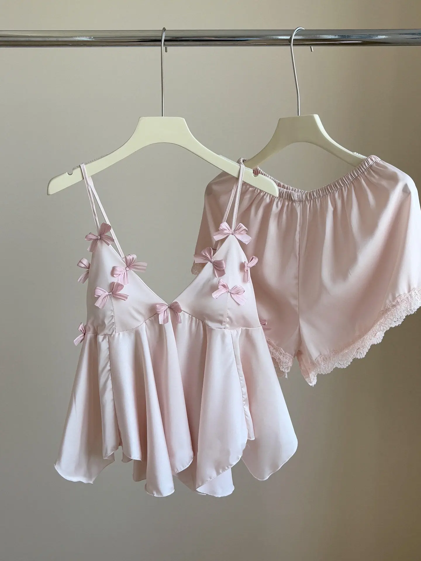 

Exquisite Bow Ice Silk Women's Pajamas Spring Summer Sexy Straps Lace Edge Shorts Two Piece Set Sweet Home Clothes 2026 new