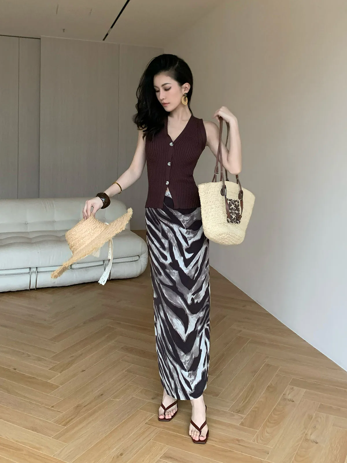 

Ретро-юбка миди с цветочным принтом, женская, модная, стройнящая, повседневная, из полиэфирного волокна, силуэт А, приталенная, летняя