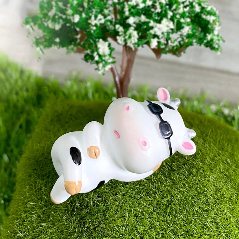 8 Pcs Resin Crafts Ornaments Cartoon Cow Statues Tiny Animal Figurines Decor Cake Mini Garden Micro Landscape Cows