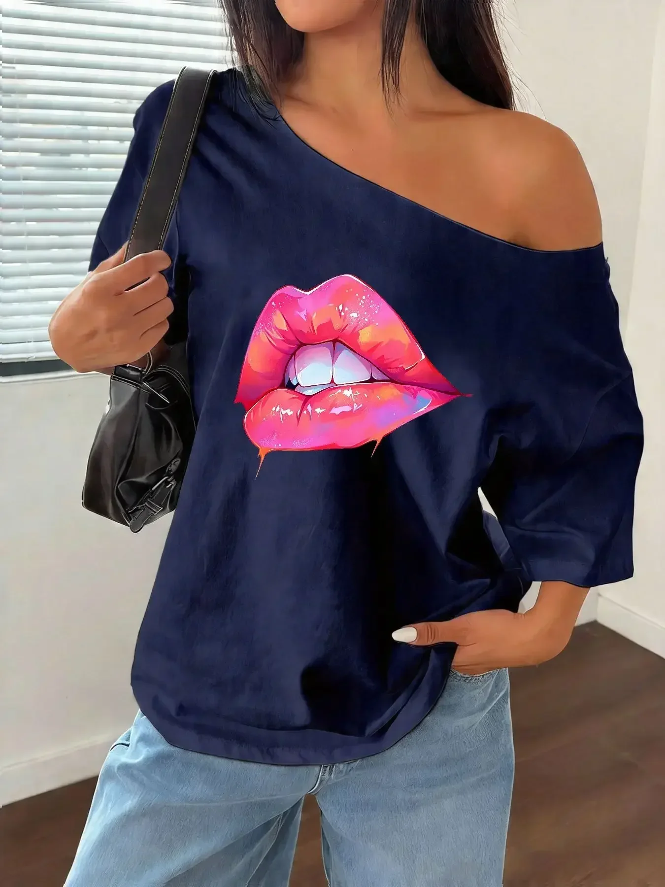 100% Cotton Plus Size Neon Pink Lips Print Shoulder Loose Print T-Shirt Oversized Y2K Style Graphic Tees Women Tops Summer Of view 3