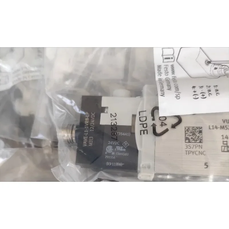 

Parts for solenoid valve VUVG-L14-M52-AT-G18-1R8L 574229 single electronic control