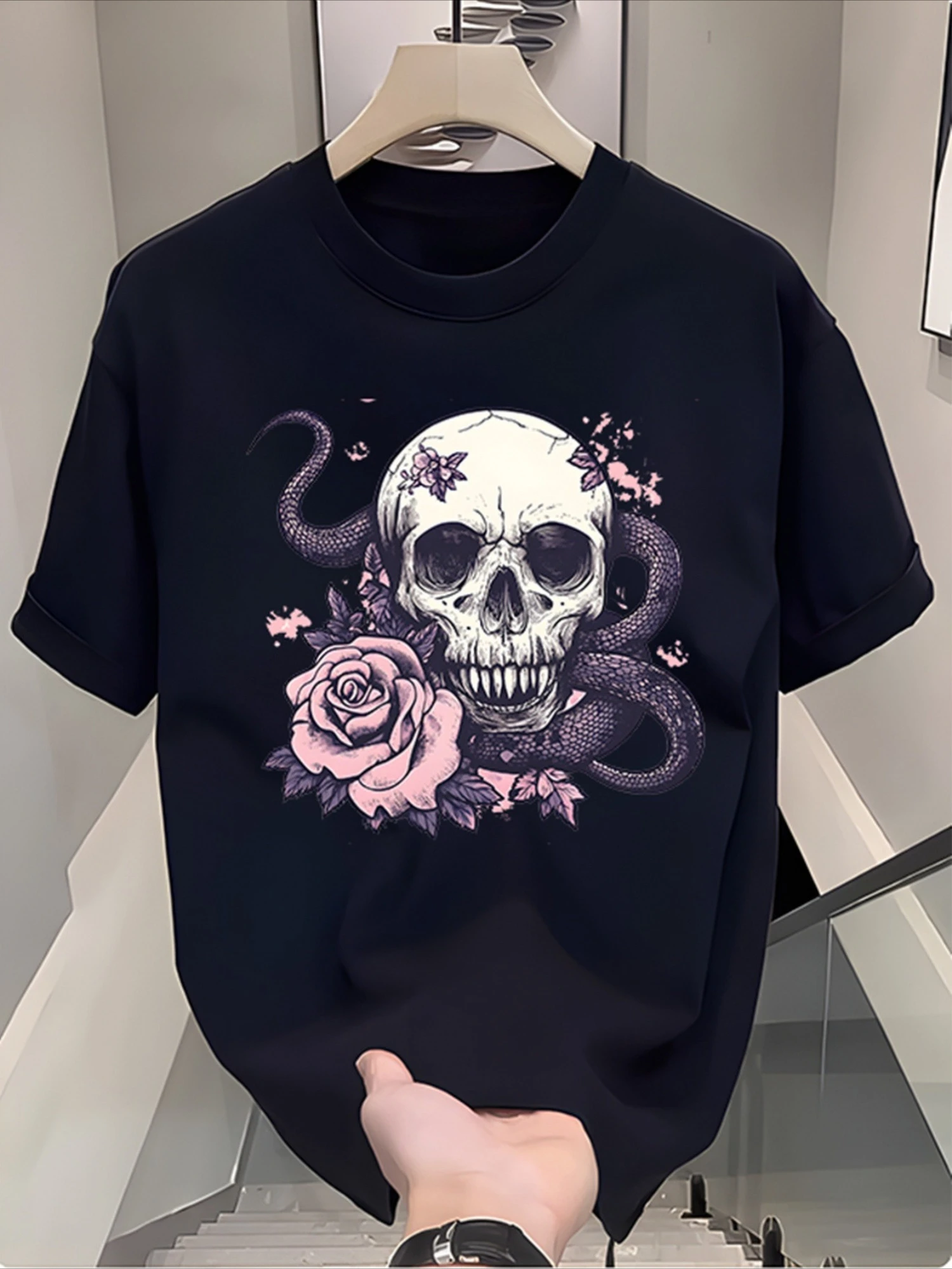 

Rose Skull Graphic Printing Summer Autumn Winter Cotton Men's and Women's T-shirts Short Sleeves Luxury Outdoor Sports Brand