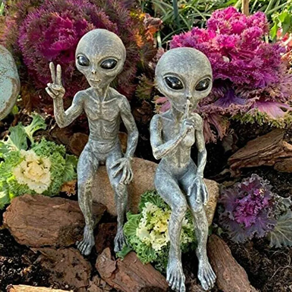 UFO Outer Space Alien Statue Martians Garden Figurine Set for Home Indoor Outdoor Figurines Garden Ornaments Figure Toys Gift