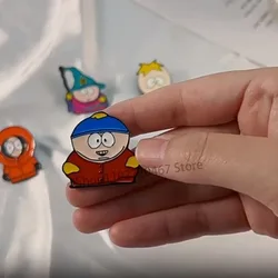 Cartoon TV Film Cartman Figur Abzeichen Anstecknadeln für Rucksäcke Metall Emaille niedlichen Abzeichen Kleidung Schmuck Kleidung Zubehör