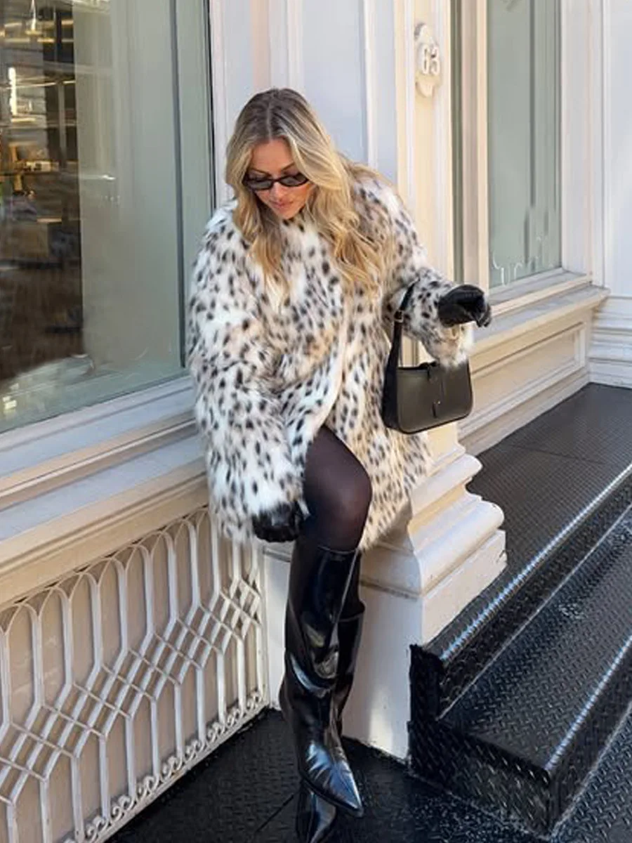 Women Leopard Print Faux Fur Coat Stand Collar Long Sleeve Relaxed Fit Winter Outerwear with Pockets