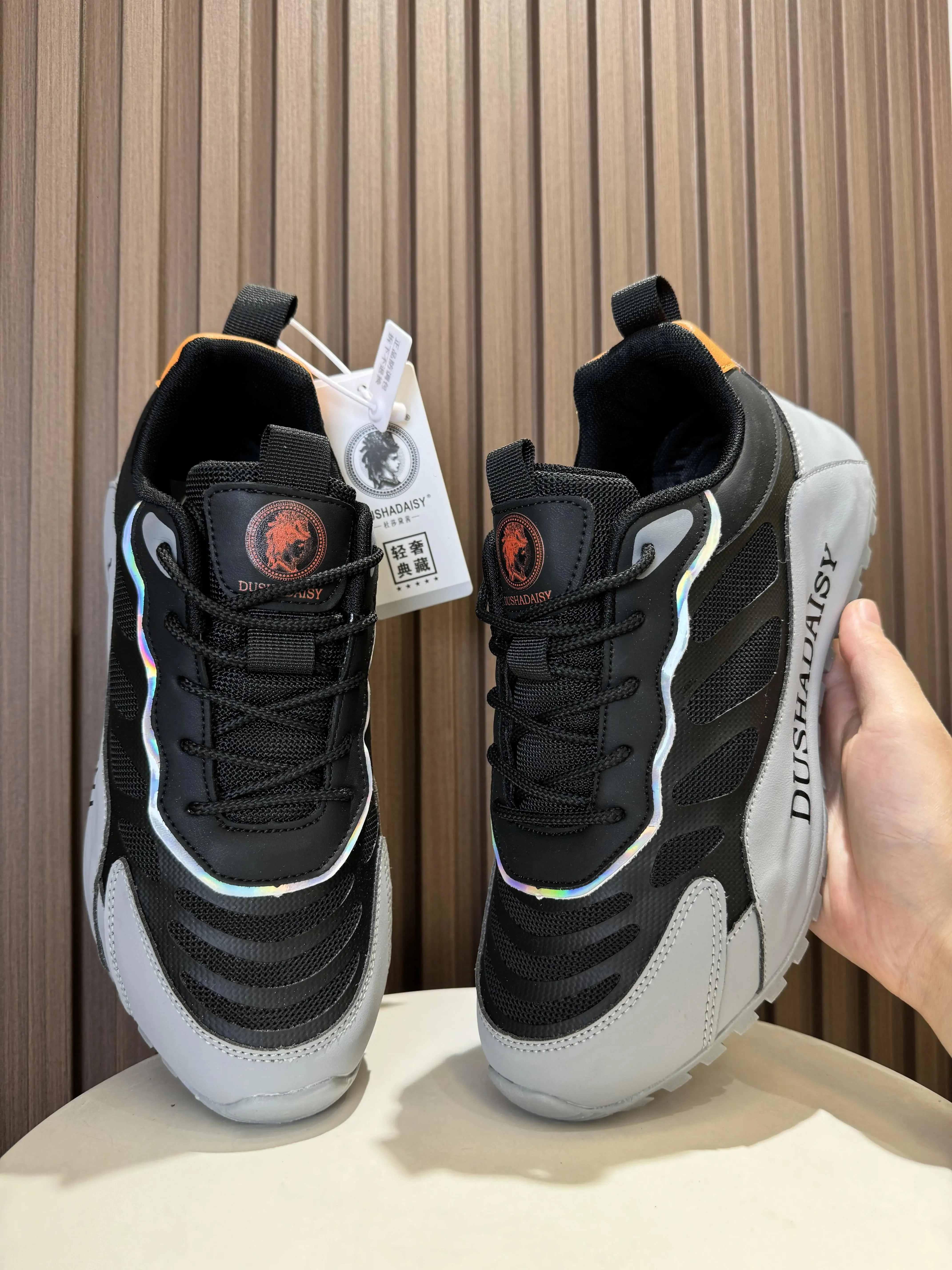 Neutral hiking shoes men's lightweight wear-resistant and durable outdoor combat boots men's casual sneakers walking shoes