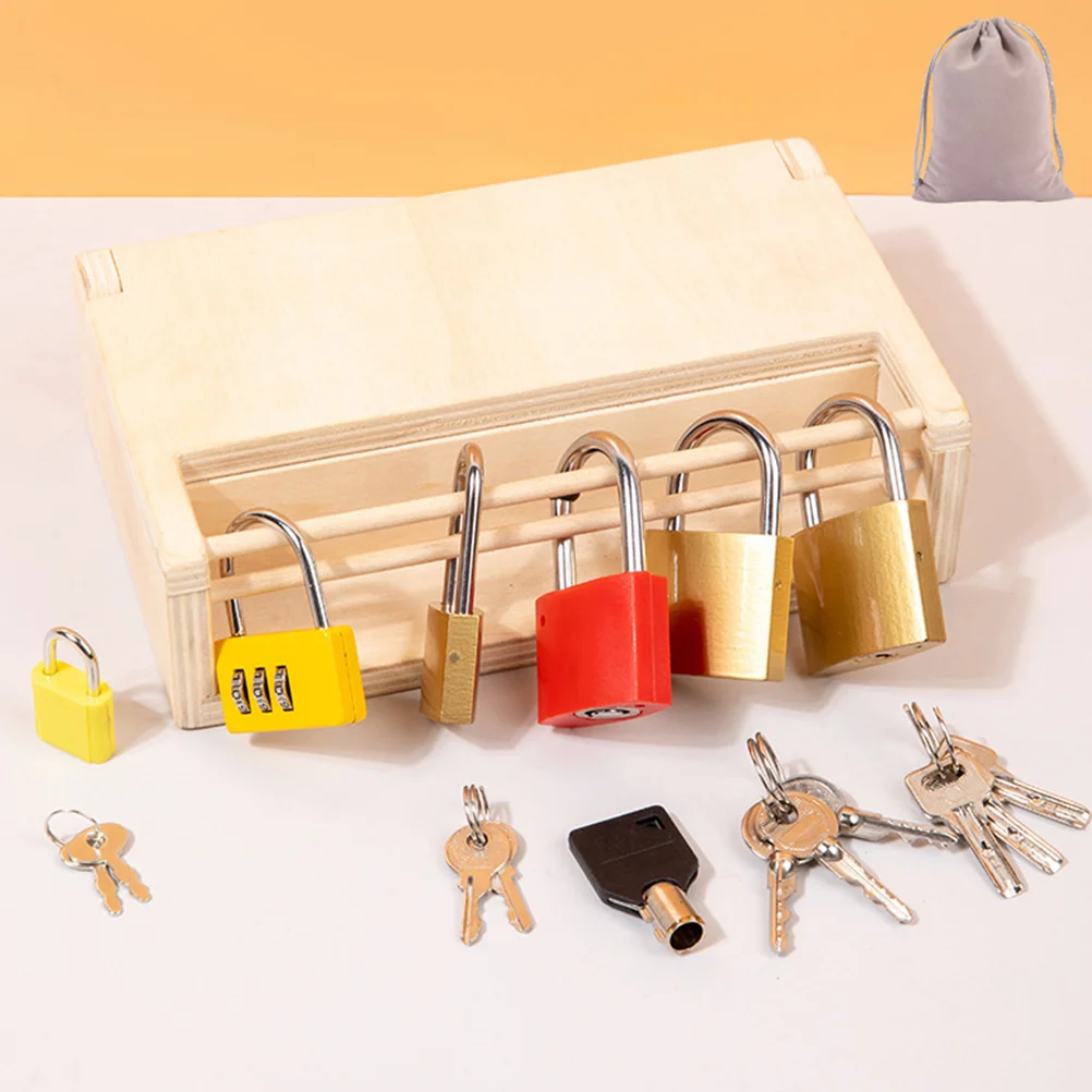 Early Education Lock Box Montessori Keys Learning Toy for Kids Toddlers Children Safe Wooden Metal Material Hand Eye