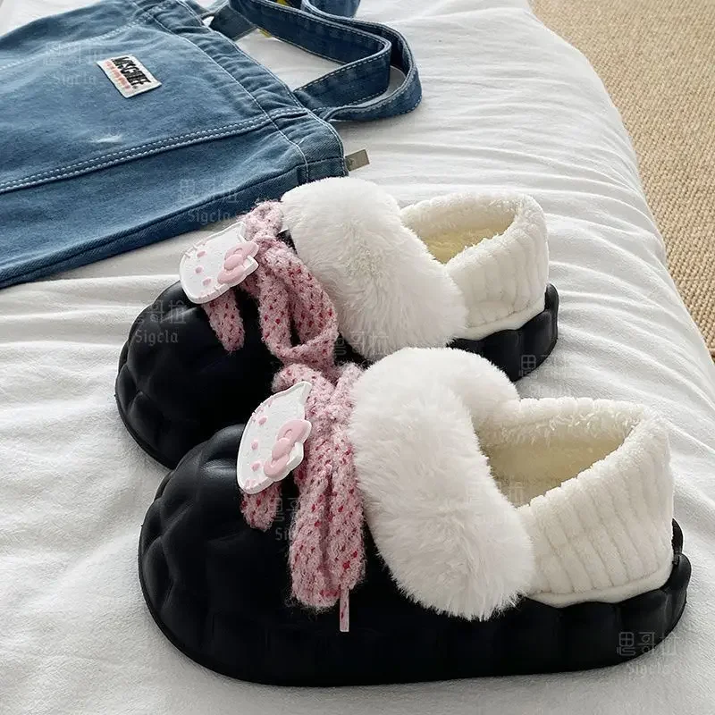 Nuevas zapatillas de algodón de Hello Kitty MINISO para uso diario en casa, zapatos antideslizantes que mantienen el calor, zapatos acolchados de algodón, zapatos originales removibles para el hogar