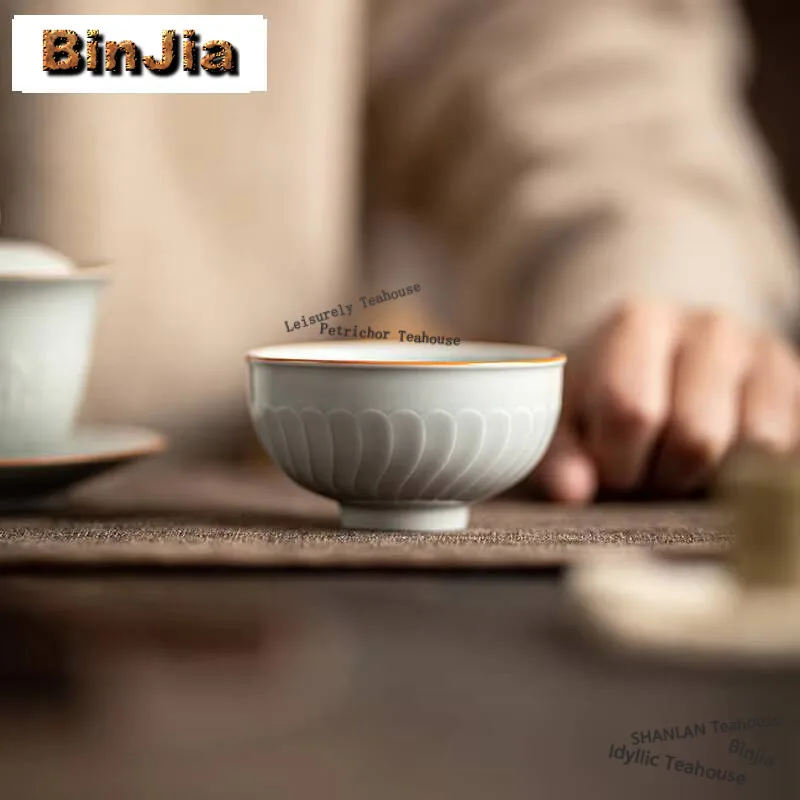 

Чайная чашка ручной работы 130 мл с креативным рельефным узором в виде цветочных лепестков, китайская мастерская одиночная чашка для чаепития, домашний набор для чайной церемонии Кунг-фу