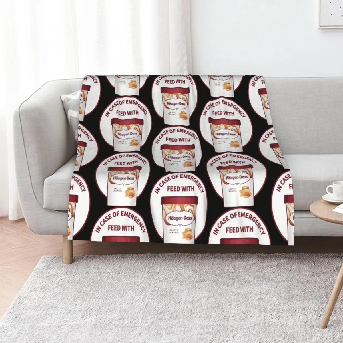 In Case Of Emergency Feed With Haagen-Dazs Throw Blanket Designers Summer for sofa Sofa Quilt blankets ands Custom Blankets