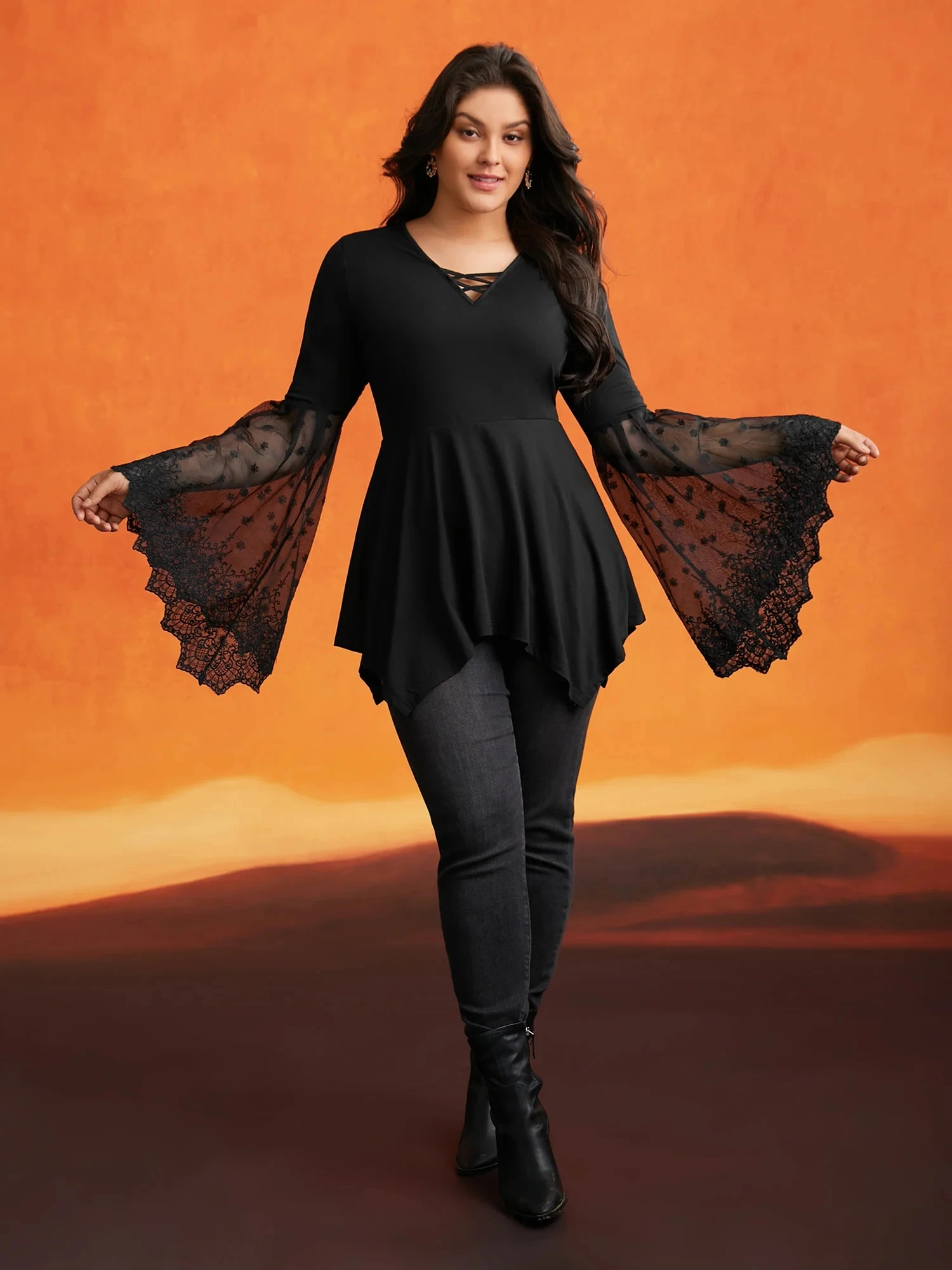 Women Plus Size Flare Sleeve T shirt V-Neck Lace Mesh Patchwork Black Vintage Tee Tops Long Sleeve Fashion t shirt Tops 2025