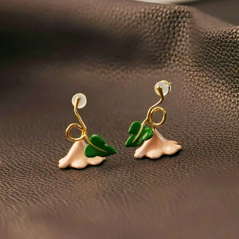 Gold-plated Pink Enamel Morning Glory Flower Fashionable Retro Style Elegant and Exquisite Statement Earrings for Woman
