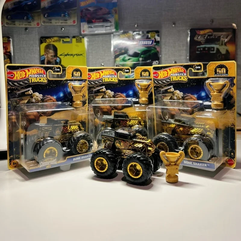 

Коллекционная модель Hot Wheels Monster Trucks Championship Trophy: пожарная машина Bigfoot, пикап, грузовик-акула, игрушечные машинки для детей JDV96