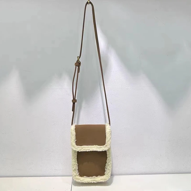 Bolso de teléfono de felpa de diseñador de lujo para mujer, Mini bolsos de lana Vintage, carteras de mensajero de hombro, monederos pequeños, nuevo estilo, invierno, 2023