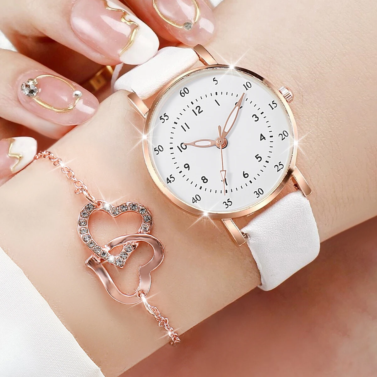 5PCS/Set Fashion Women Watches Rhinestone Heart Jewelry Set Female Small Dial Casual Leather Band Quartz Watch（Without Box）