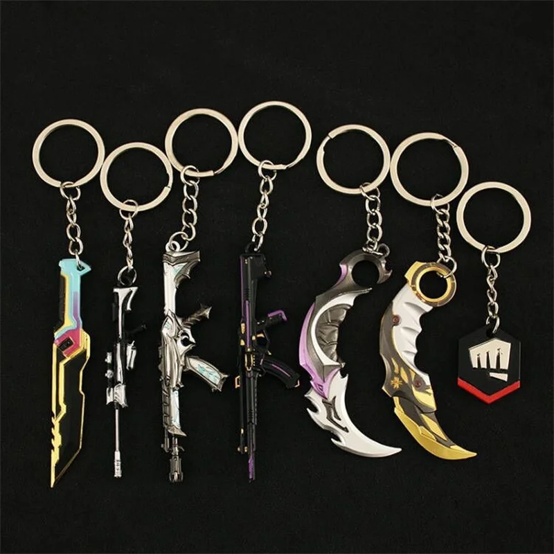 Riot Games Valorant Keychain Karambit AK M4 Samurai Dagger Weapon Model Metal Key Ring Bag Pendant llaveros Jewelry Male Gift 