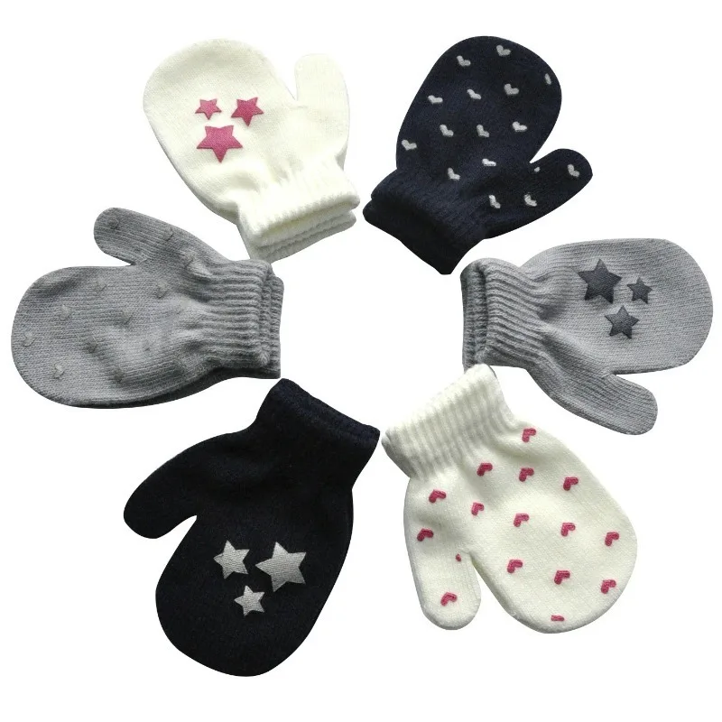 1 Pair Cartoon Anti-grasping Warm Gloves Protection Baby Mitten Cute Unisex Girls Boy Star Heart Newborn Love Face