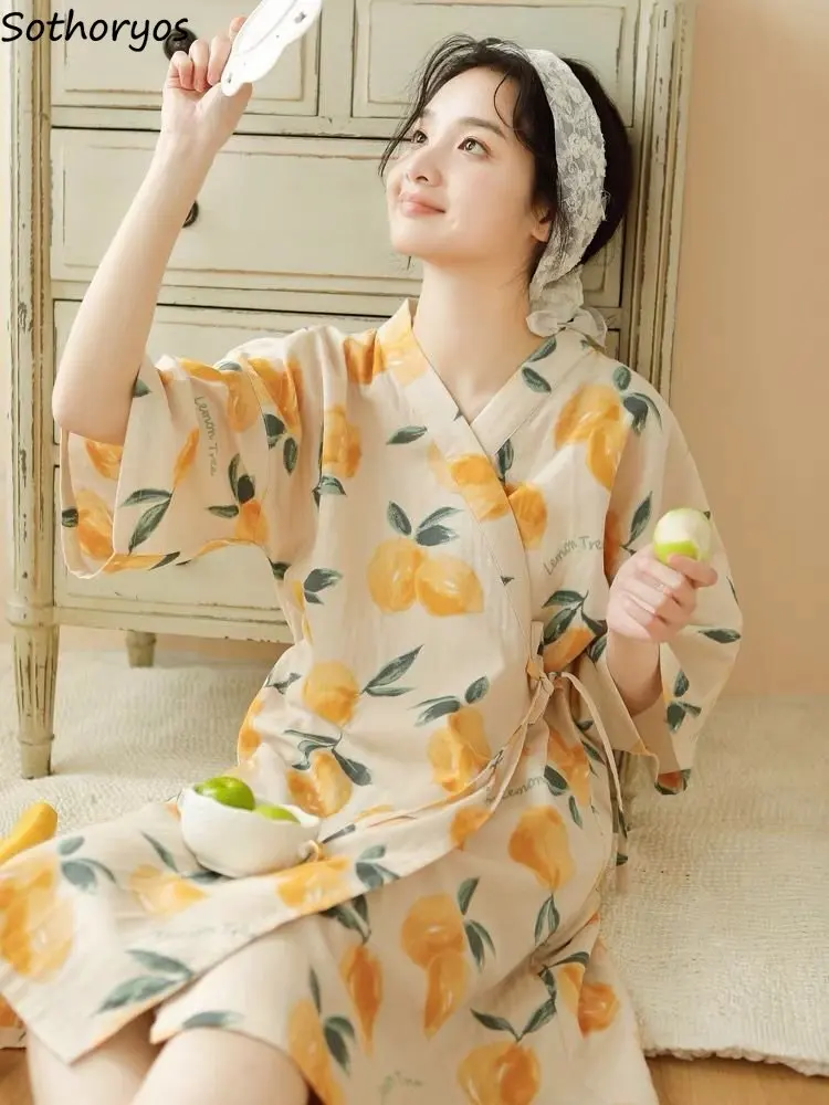 

Ночная рубашка женская на шнуровке, свободная сорочка с V-образным вырезом и принтом, милая шикарная Милая Нежная Дамская винтажная Пижама с оборками