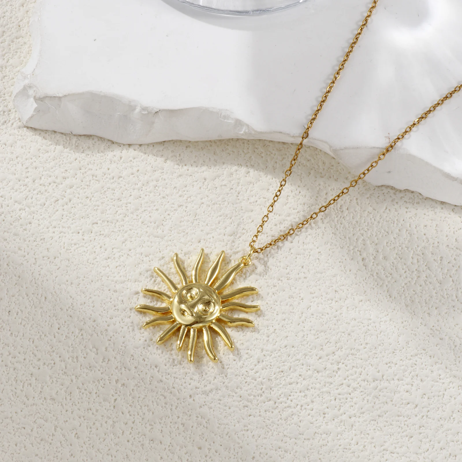 1 قطعة الكلاسيكية النحاس غالاكسي المعلقات لصنع المجوهرات 18K الذهب الحقيقي مطلي الشمس ابتسامة قلادة Findings بها بنفسك النتائج 3.6 سنتيمتر x 3 سنتيمتر