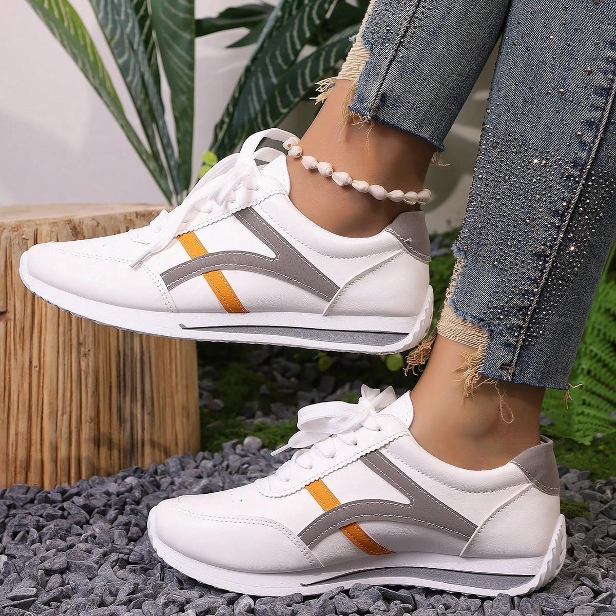 Women Sneakers New Fashion Comfort Sneakers Women All-match Lightweight Casual Running Shoes for Women Outdoor Designer Shoes