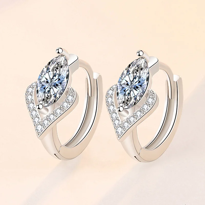 1 Karat D-Farbe Funkelnde Moissanit-Ohrringe 925 Sterling Silber Klassische Glänzende Kreisförmige Creolen für Damen Edle Schmuckstücke