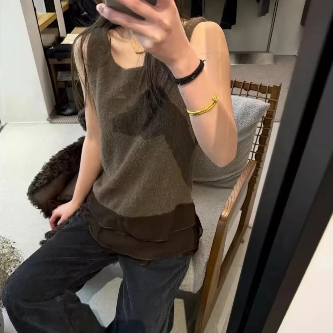 Versatile round Ne Svel Women's Vest Dongda Gate Autumn Winter Layering Design Sensation Hem Lace Splice Top