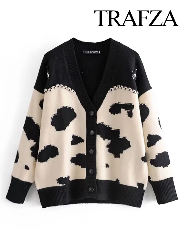 TRAFZA Autumn Women Fashion Soft Single-breasted Cardigan Female Chic V-Neck Long Sleeve Pockets Animal Print Knitted Sweater