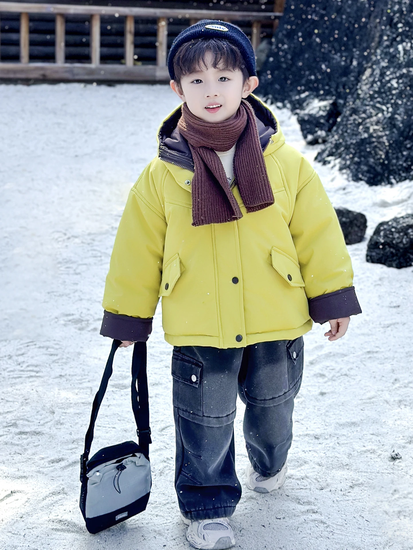 

Утепленная хлопковая куртка для мальчиков, осенне-зимняя одежда для малышей, с капюшоном, водонепроницаемая, молодежная, модная, с длинными рукавами