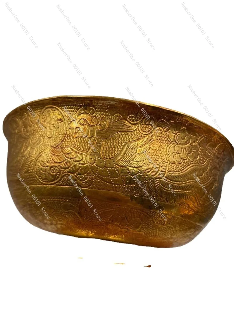 

Позолоченная антикварная чаша: Декоративное изделие, винтажное украшение, предмет интерьера, коллекционный подарок