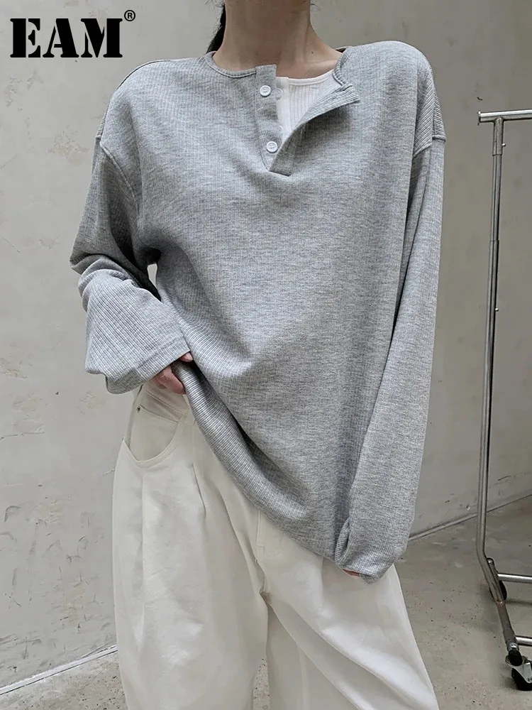 [EAM] Women Gray Button Spliced Color-block Big Size T-shirt New Round Neck Long Sleeve Fashion Tide Spring Autumn 2025 1DH8356