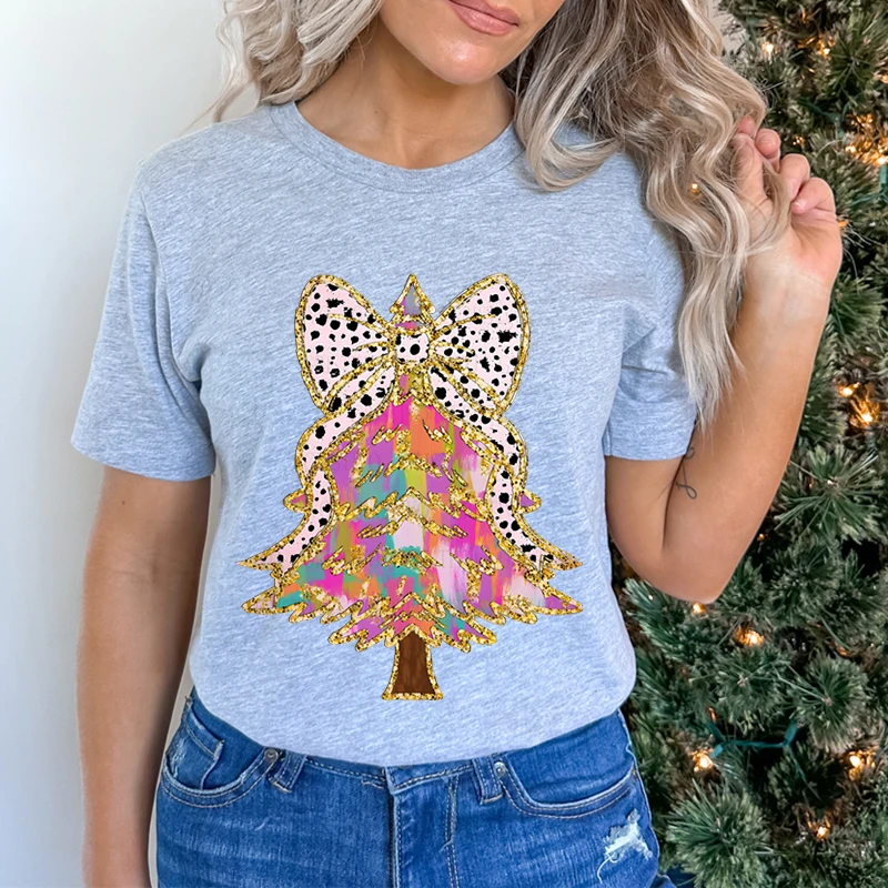 عيد الميلاد تي شيرت المرأة خمر الإبداعية شجرة عيد الميلاد الكلاسيكية خمر عطلة قميص مضحك قصيرة الأكمام طاقم الرقبة عيد الميلاد هدية المحملة