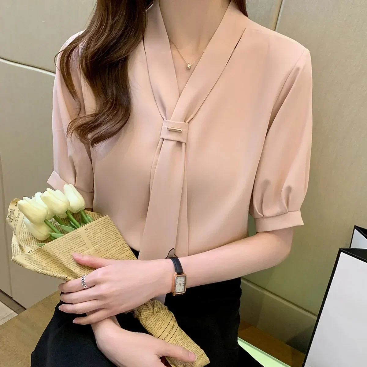 Korean Ribbon Women Shirts Blouses Short Sleeve Shirts Top Chic Office Lady Chiffon Blouse Tops Fashion Woman Tie Shirt