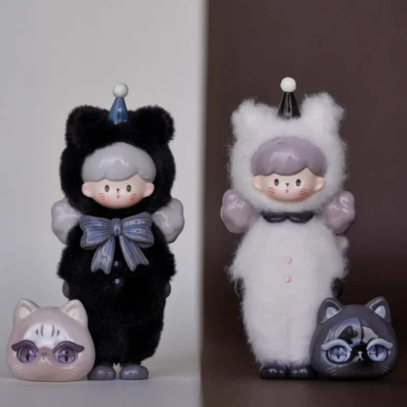 

Finding Unicorn Molinta Chasing Light Series 12th Generation Blind Box Mystery Box Toys Kawaii Action Figure Customized Gifts