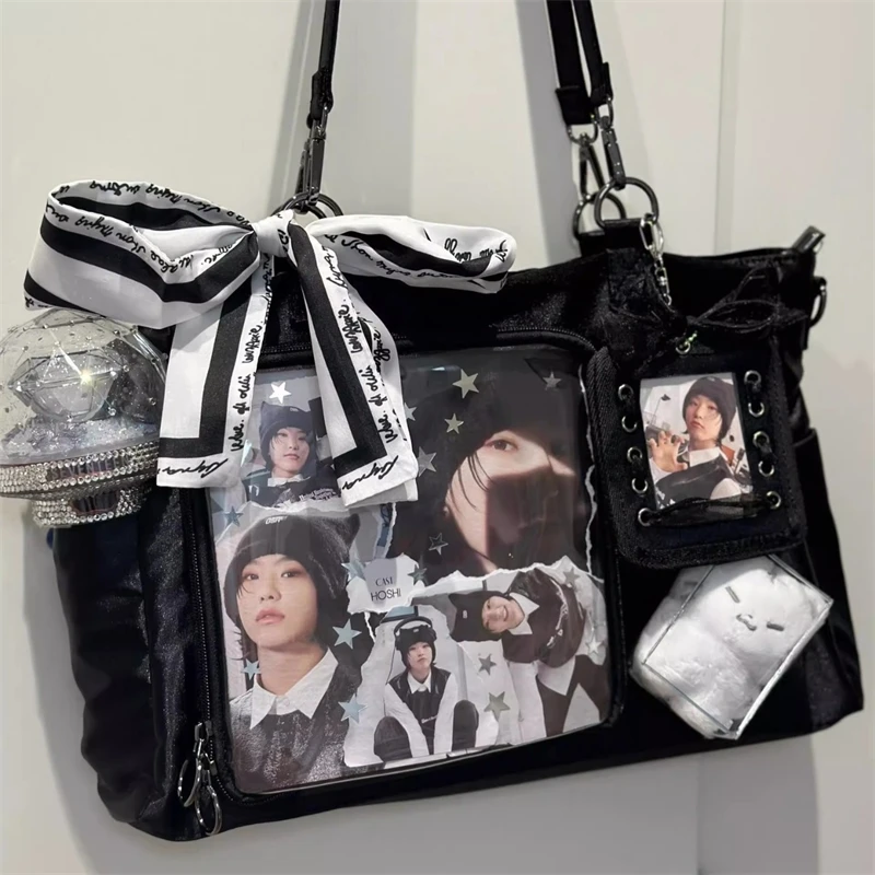 

Bow Y2K Itabag Tote Bag Funny Worker Style Anime Pin Display Bag, Large Capacity Nylon Shoulder Crossbody Commuter Bag Gift New
