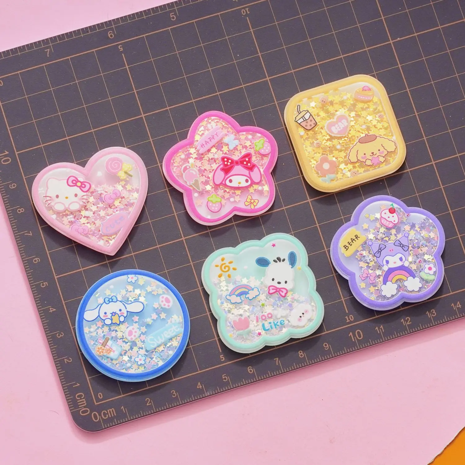 Cartoon Sanrio Hellokitty Flowing Sand Acrylic Accessories Shaking Plate Phone Chain Kawaii Kuromi My Melody Kids Gifts Toys