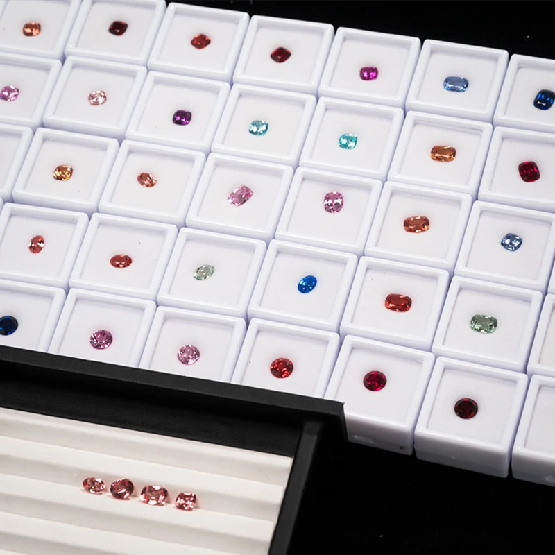 70Pcs Transparent Gemstone Display Box Ring Face with Bare Gemstone Plastic Transparent Diamond Display Box 3x3cm 4x4cm